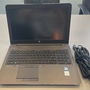 HP ZBook 15 G4 Workstation Intel i7-7820HQ HD Graphics M1200 16GB DDR 512 SSD